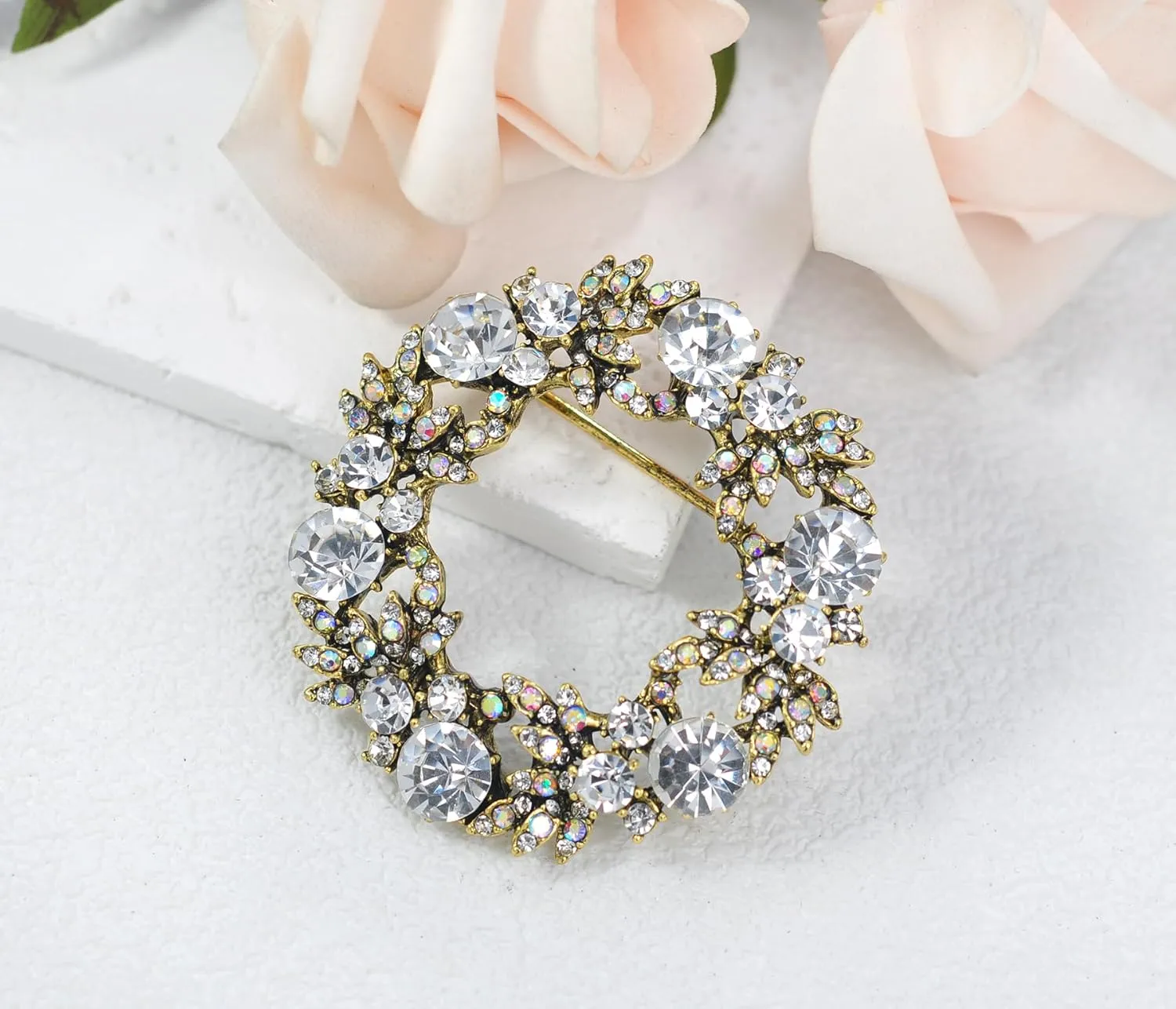 Gyn&Joy Womens Crystal Rhinestone Flower Wreath Wedding Holiday Fashion Jewelry Brooch Pin