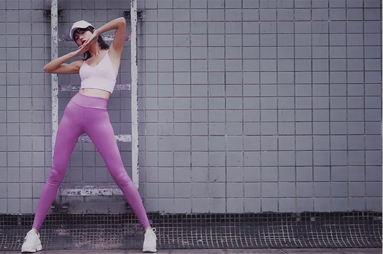MIP SMOOTH SHINY TRAINING LEGGINGS IN PURPLE